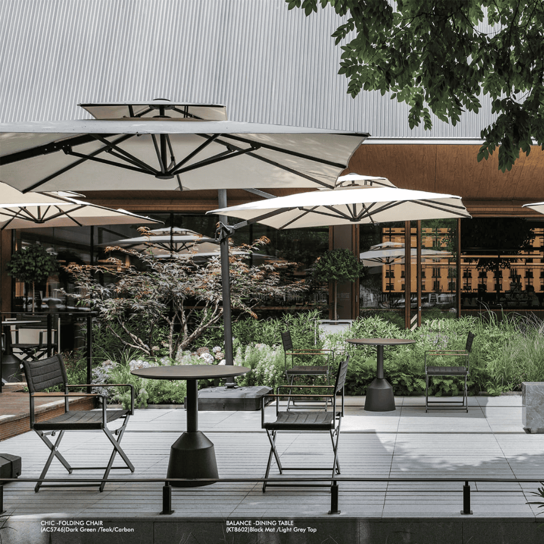 Chic Outdoor Dining Chairs