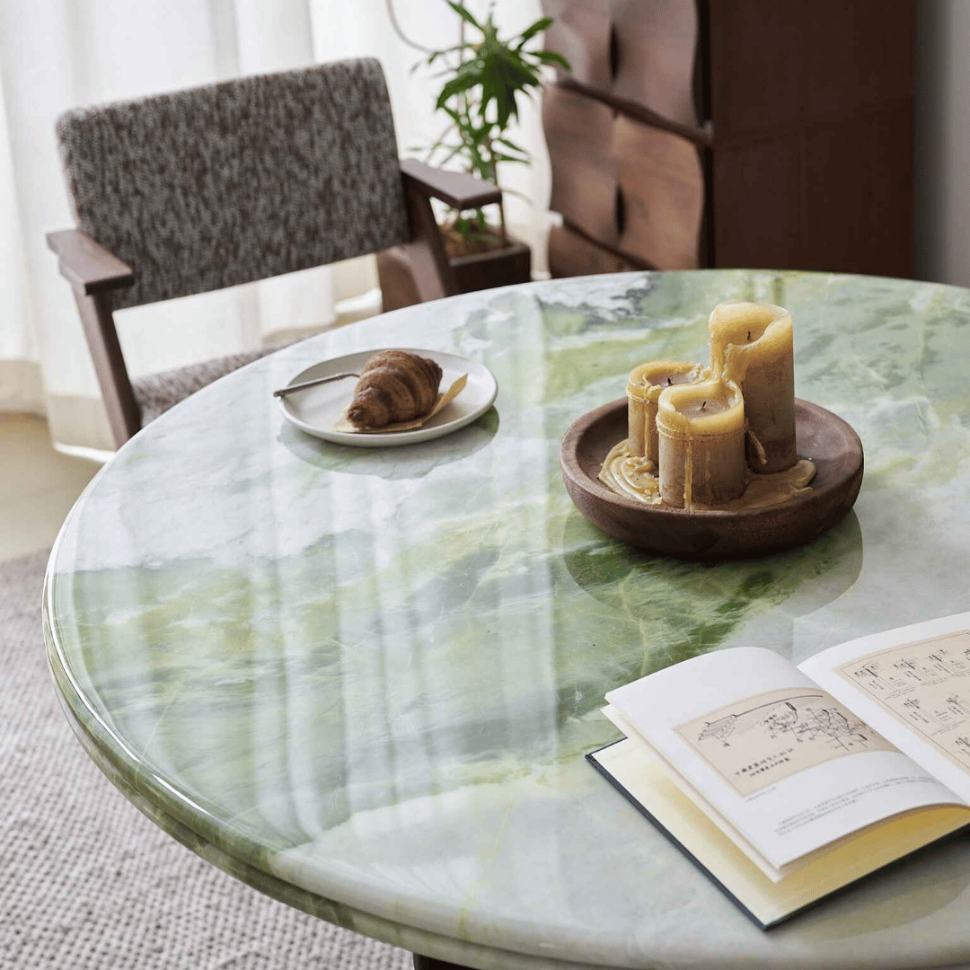 Banlan Round Dining Table