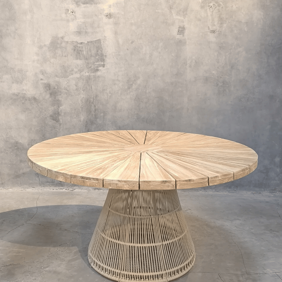 Bob Outdoor Dining Table