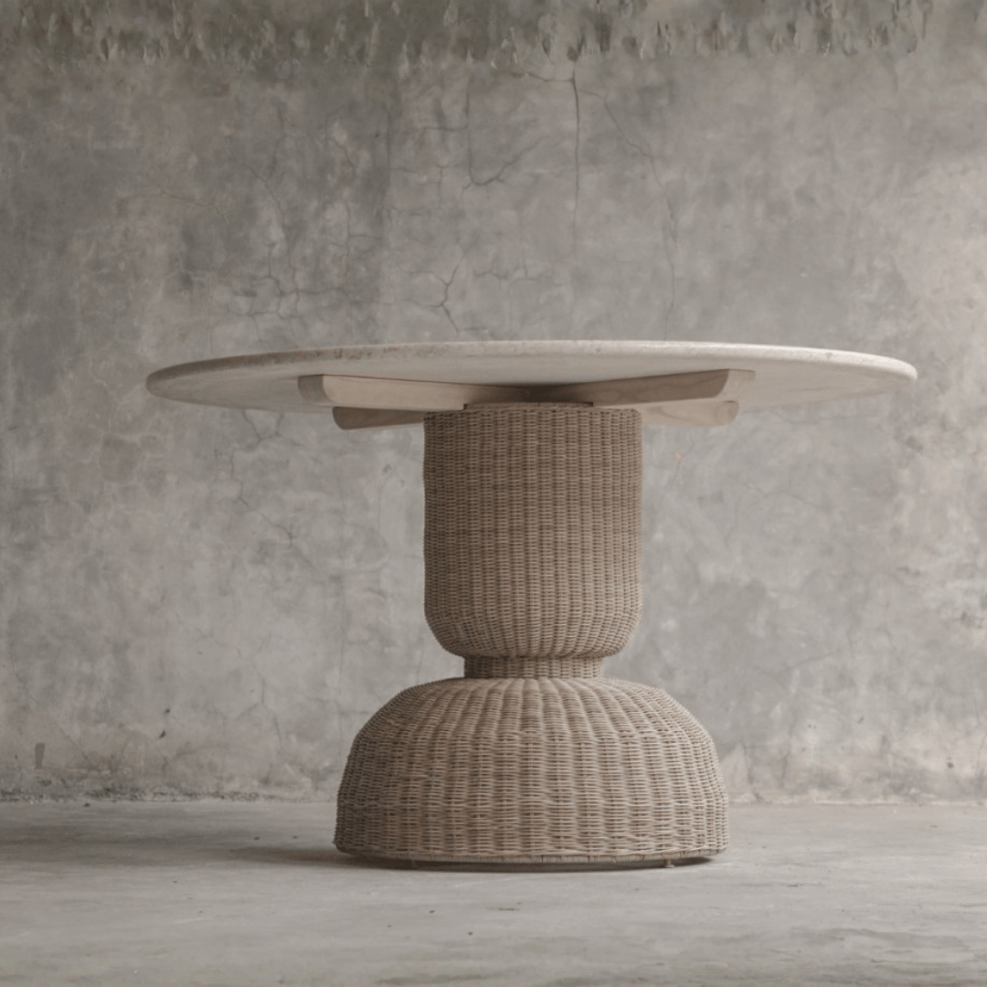 Cliff Dining Table