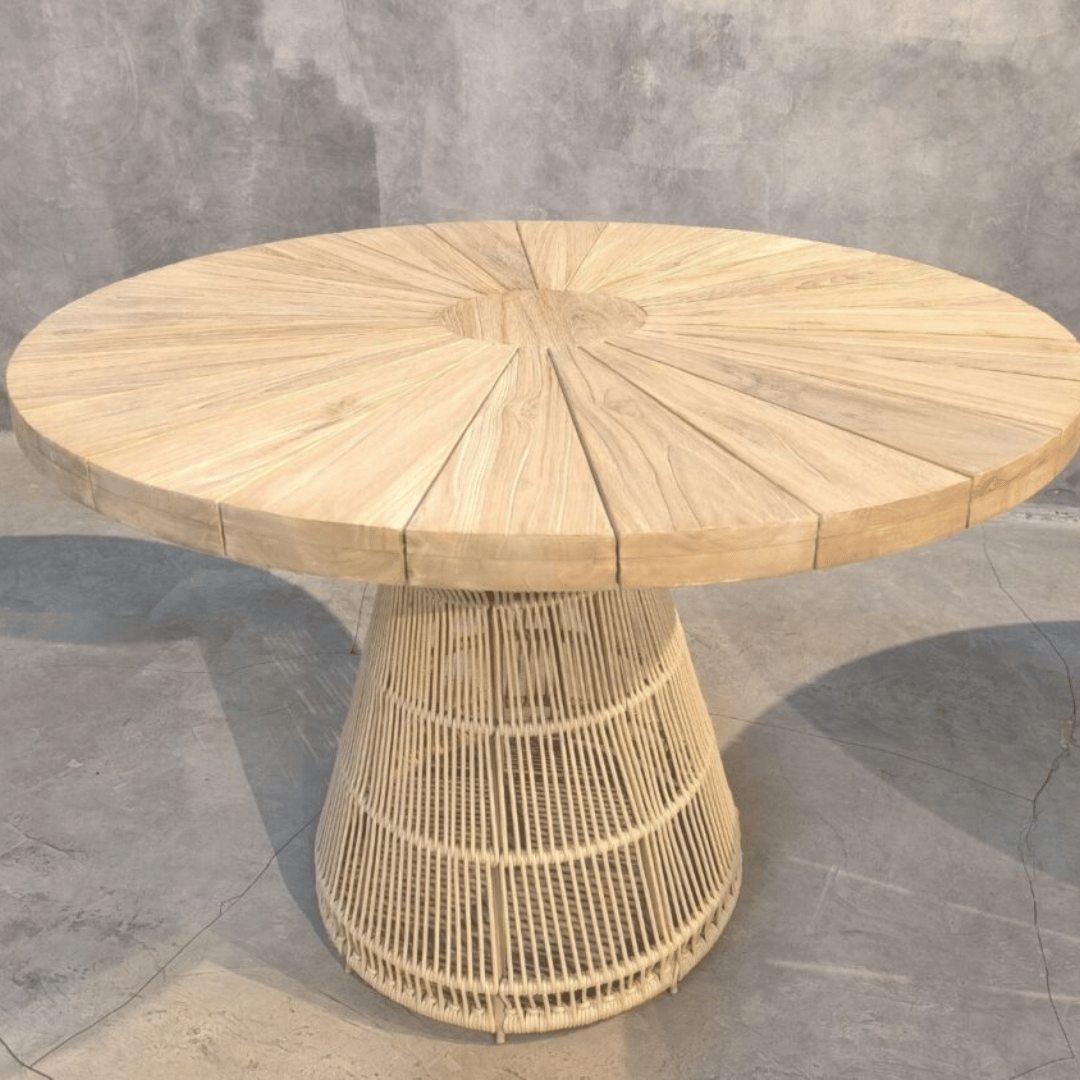 Bob Outdoor Dining Table